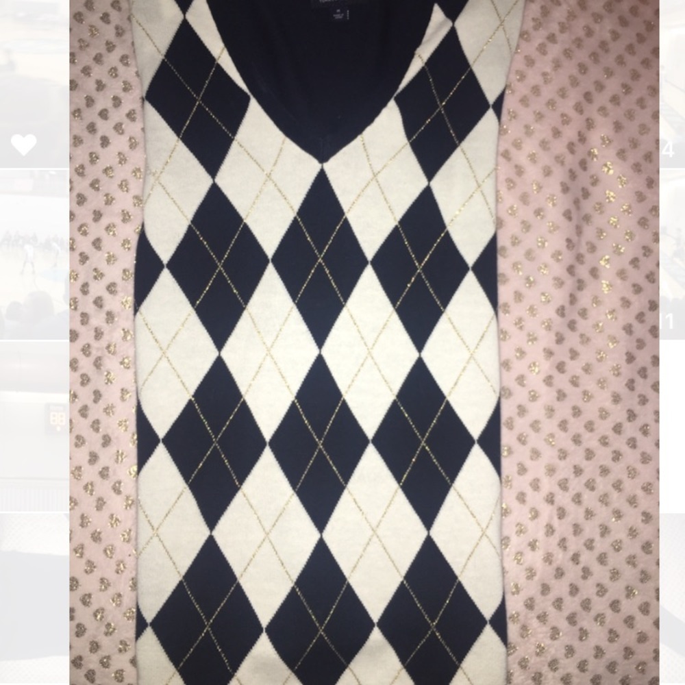 Tommy Hilfiger V neck Sweater